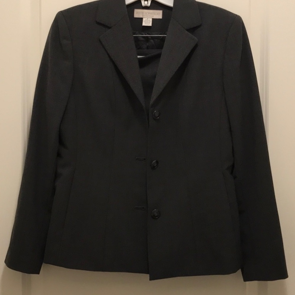 Skirt suit outfit